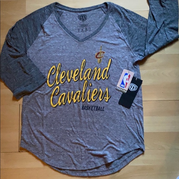NBA Tops - OTS Vintage Grey Woman’s Cleveland Cavaliers Tee